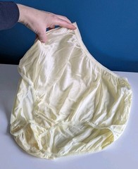NOS 100% Nylon Underscore Panties Brief Sz 9 NWOT Granny New JCPenney Yellow Htf