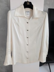 Chanel CC Logo Button Up Women’s Ivory Silk Blouse Top Collared Shirt Sz 38 S