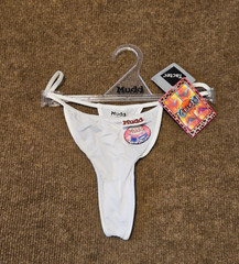 MUDD Intimates Women’s Low Rise Thong Panties Medium, White NWT (Tactel Fibre)