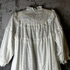 Vintage Ariel Robe Medium White Eyelet Snap Front Ruffle 1/2 Sleeve Lightweight