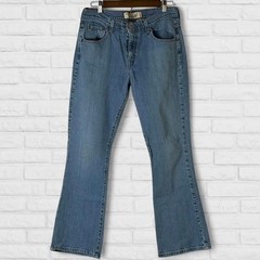 Classic Levi’s 515 Nouveau Boot Cut denim Size 10