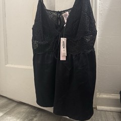 NWT Victoria’s Secret Black Lace & Satin Lingerie Top
