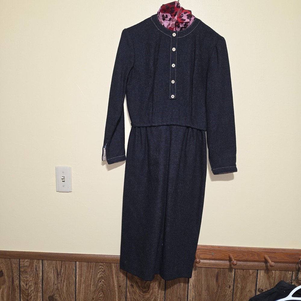 True Vintage Sue Brett Junior Fashion 11 Black Wool Dress with Scarf