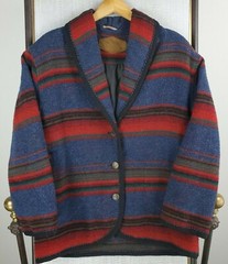 VTG WOOLRICH Size Medium Womens Made in USA Wool Southwest Barn Chore Coat