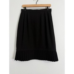 Vintage 1970’s Jaeger – 100% Wool Black Pleated Skirt Made in Great Britain