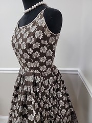 Vintage Cotton Floral Dress Full Skirt Retro 50s/ Mid Century Style