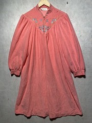 VTG Vanity Fair Robe Sz M pink fleece Embroidered Trim Zip USA Dacron Polyester