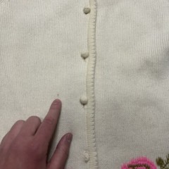 Vintage 1960s Women’s Floral Cardigan Small 18×22 White