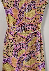 VTG Dress Cape Cod Casuals Women’s 14 1/2 Gold Pink Psychedelic Floral Belted