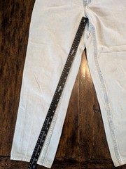 Vtg Levis 90s 551 Relaxed Tapered 10 Short Light Wash Denim Jeans USA