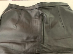 VTG HANDMADE Black Skirt 100% Genuine Leather Back Zipper Vent Made in Argentina