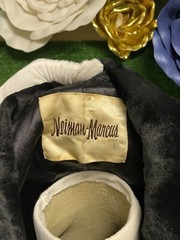 Neiman Marcus vintage black broadtale by Lou Nierenberg fits like a medium large
