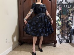 Gorgeous 1950s Vintage Suzy Perette Fit And Flare Black And Blue Party Dress