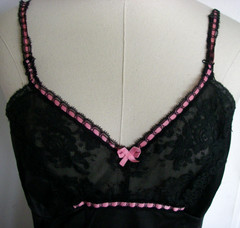 Vintage Vanity Fair Black Nylon Lace Full Slip Pink Ribbon Bow Sz Small Bust 36