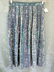 VTG 90’s Options Melrose Sueded 100% Silk Skirt Size Medium Muted Colors Floral