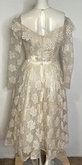 VTG 50s 60s Floral Lace Wedding Dress 34″ Bust 4 6 Full Skirt Off the Shoulder