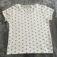 Vintage Hudson’s Women’s Tee Shirt Frog Pattern White and Green Size S