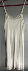 Vtg 70s Vanity Fair Ivory Full Slip Bust Size 38 Lace Trim Nylon Made in the USA