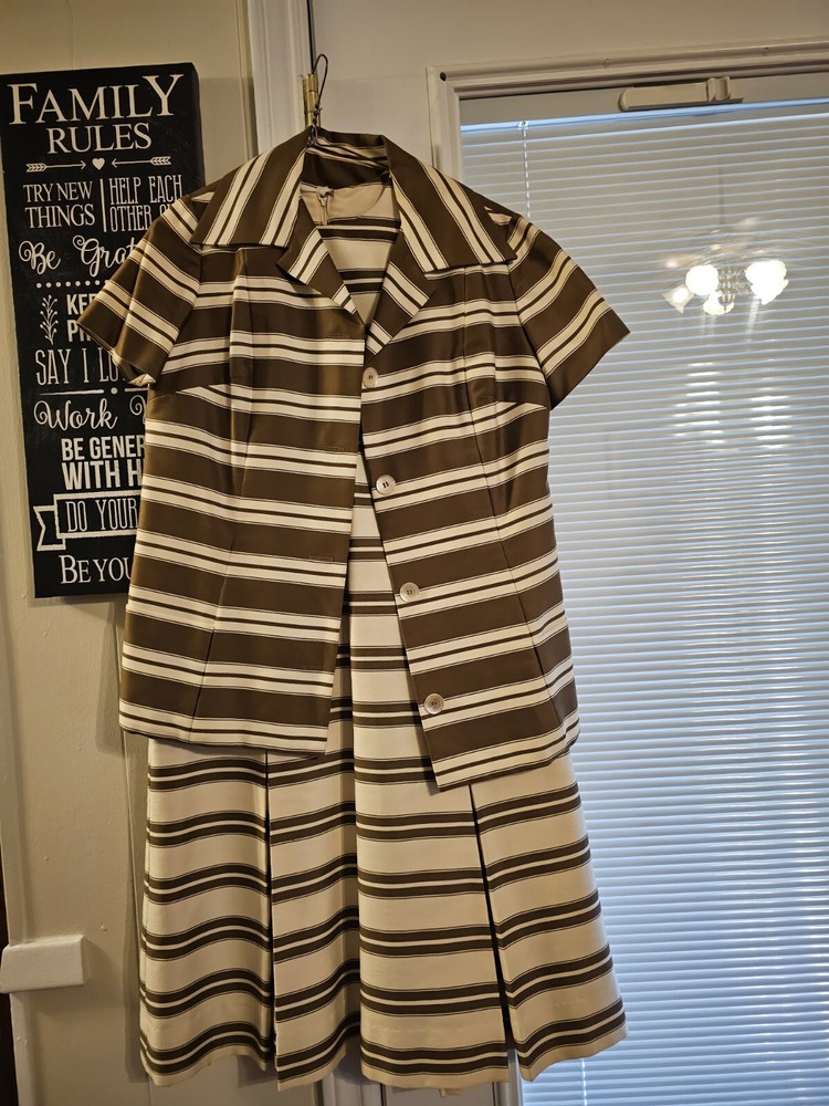 Vintage Nancy Greer NY Pleated Cream And Brown Dress/blouse Set Size 12