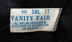 Vintage Vanity Fair Black Nylon Antron III 18-in Side Slit Half Slip Size S USA