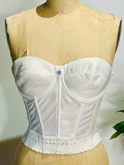 VTG 60’S CARNIVAL SMOOTH WHITE STRAPLESS BACKLESS LONGLINE PIN-UP BRA*36 B