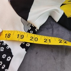 Trina Turk White Black Yellow Gray Floral V-Neck Zip A-Line Knee Dress 16