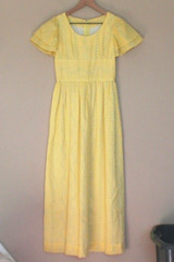 Vintage Dress Maxi 1960s 1970s Long Yellow Dotted Swiss Daisy Size XS 0 2 4 Vtg