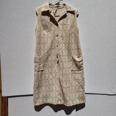 Vintage 1960s 1970s Mod Sleeveless Shift Dress Cream Tan Textured Geometric Knit