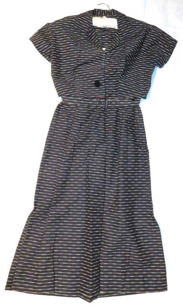 Vintage 1950s Belted dress. Sheath with short sleeve Bolero jacket. 27″ waist.