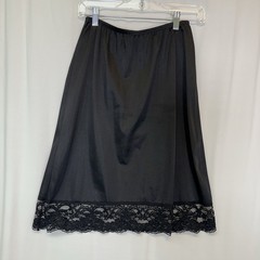 Vassarette Vintage Half Slip Black Size M Tricot Nylon 23” Long Made In USA