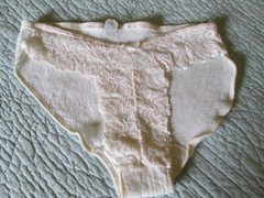 TRUE VINTAGE – WOMENS BIKINI BRIEFS SIZE 6/M FRONT LACE PANEL – NO DESIGNER