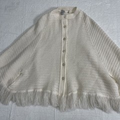 Vtg Wintuk Chris Ann White Knit Poncho Cape Shawl Button Up Fringe Trim Granny