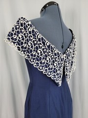 Vtg House of Bianchi Navy Blue Dress w Off the Shoulder White Lace Detail Sz 10