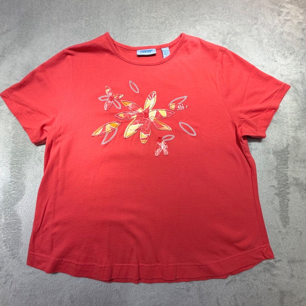 Vintage Pacer Karen Scott Red Floral Applique Cotton T-Shirt Size M 2000s Y2K