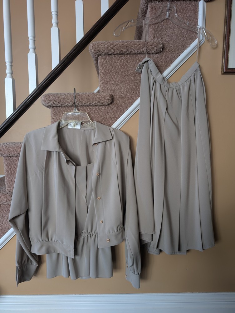 Frank Usher Vintage 3 Pieces, Skirt & Camisole Top & Jacket, Taupe, Size 38