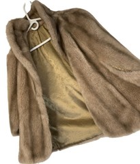 VTG Glenoit Blonde Faux Fur Caplet With Pockets & Arm Slits USA OS