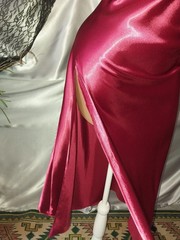 VTG SATIN SHINY GARNET COWL DRAPE NEGLIGEE NIGHTGOWN LUX LINGERIE 46″/44″ NWOT