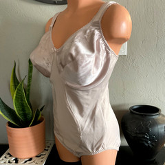 Vtg Silky Shiny Beige Satin ShapeWear All in One Girdle Cotton Lined Gusset 40D
