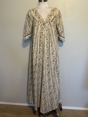 VTG LIBERTY HOUSE of HAWAII Bete Coll Muumuu Maxi Dress Floral Aloha szM Pockets