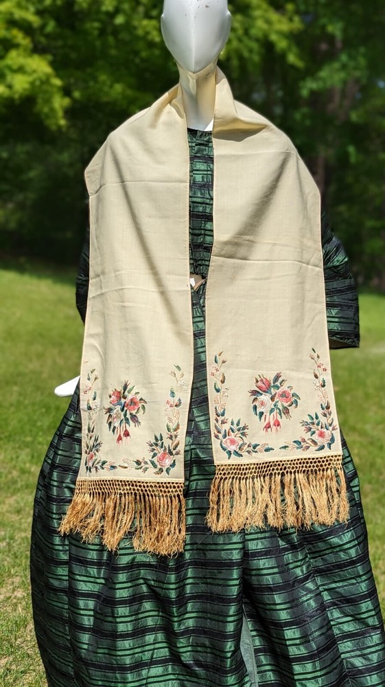 CIVIL WAR 1860’S HAND EMB ROSE FLORAL BLONDE WOOL STOLE FOR DRESS W SILK FRINGE