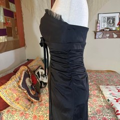 XScape by Joanna Chen Y2K Black Form Fitted Cocktail Dress