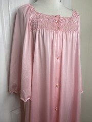 Women’s VTG Shadowline Fluted Half Sleeve Button Up Robe Housecoat •Size M *EUC