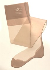 Vintage 9 1/2 M at 31″ Full Fashion Nylon Stockings Flat Knit
