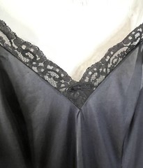 Vintage Slip Sears ISN’T IT DEVINE Knee Black Womens Size 36 / Small Goth Sissy