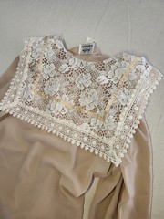 Archie & Gayle 1980s Beige Lace Collar ButtonFront Long Sleeve Blouse 11/12 #007
