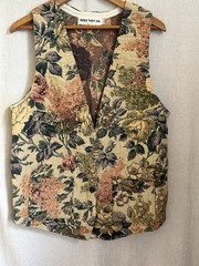 Vintage 90s Grandma’s Tapestry Rose Garden Waistcoat Cottagecore Woven Vest M/L