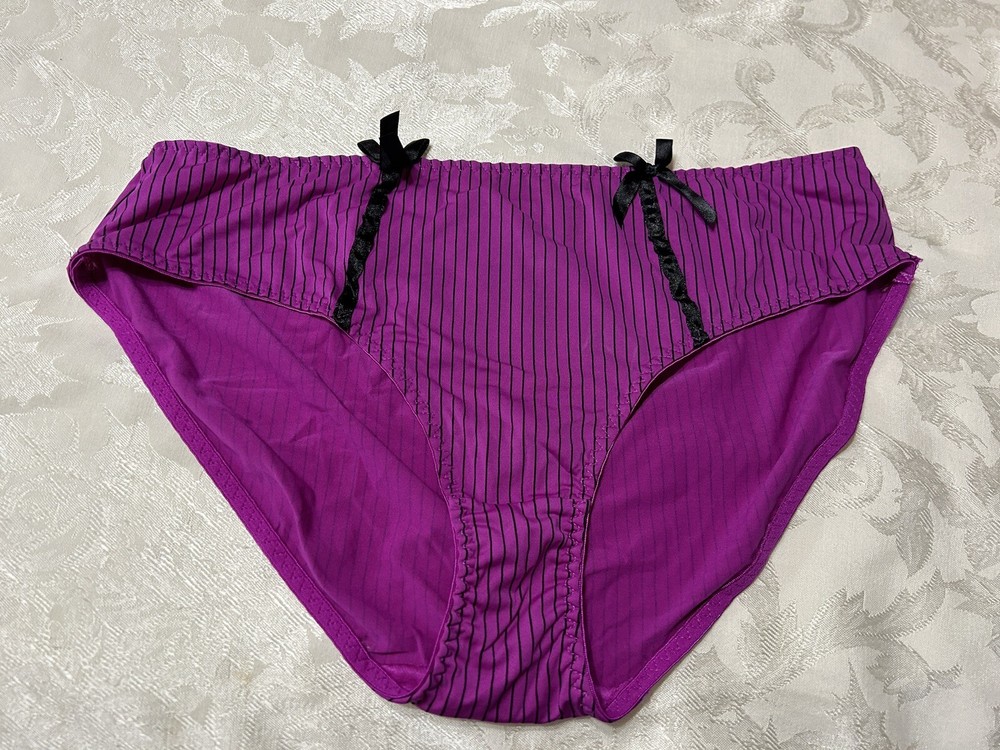 Vtg XOXO 5175-49 Silky Polyester Ribbon Hi-Leg Fuchsia Striped 9/2X Panties