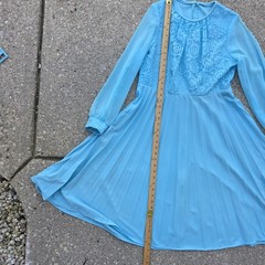 Vintage 1970s Aqua Blue Pleated Dress Lace Vest Set Belted Size 14.5 M/L