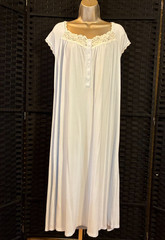 EILEEN WEST Jersey Knit POWDER BLUE NIGHTGOWN Large LACE Short Gown Romantic