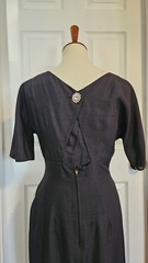 Vintage 80s Does 50s Classic Black Wiggle Pencil Dress Size 6/8 LBD
